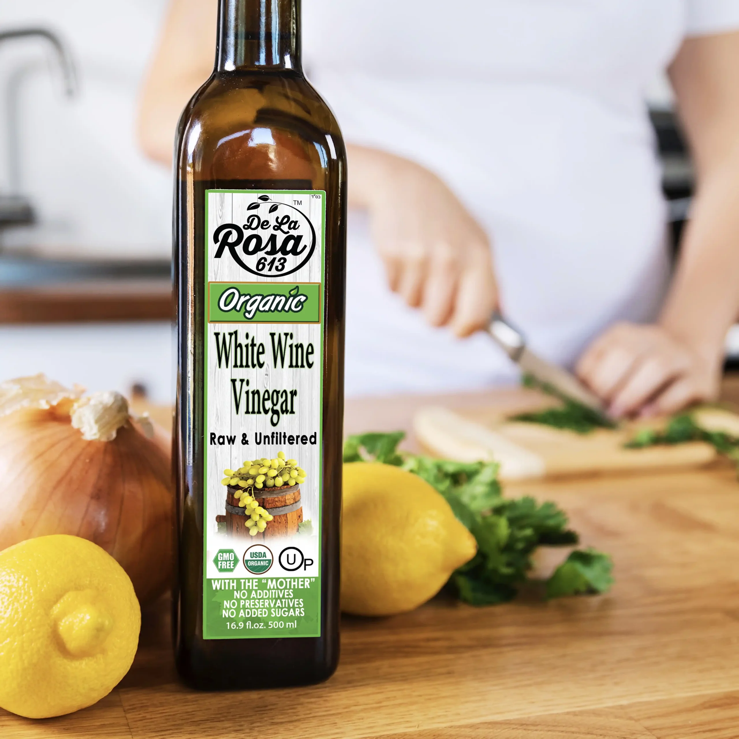 ORGANIC WHITE WINE VINEGAR IMAGE 3