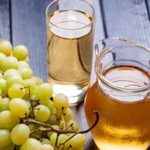 white grape juice image